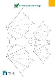 Fledermaus Basteln 3 Einfache Bastelanleitungen Talu De Bastelanleitungen Basteln Einfache Fledermaus In 2020 Bat Craft Halloween Templates Crafts For Kids