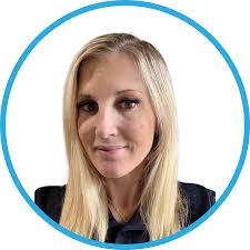 Jolene Moss's Instagram, Twitter & Facebook