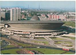 The tournament features a $1,000,000 usd prize pool and 24 teams as with previous majors. Katowice Spodek Reklama Film Potop Kino Tramwaj 7874407000 Oficjalne Archiwum Allegro