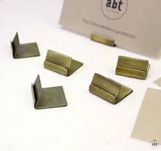 楽天市場 メール便配送対応 アイアンカードスタンド sサイズ 6個入り chamarre カード立て 写真 名刺 ポストカード ディスプレイ プレゼント 贈り物 ギフト アンティーク風 おしゃれ かわいい ステーショナリー インテリア 雑貨 日用品 メール便利用可