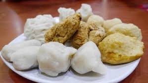 Assalamualaikum teman2, kali ini saya membuat pempek adaan tanpa ikan, tapi meski pempek adaan ini tanpa ikan rasanya. Resep Pempek Tanpa Ikan Untuk Jualan Enak Dan Anti Gagal