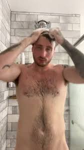 OnlyFans model uncutkingaz - pornpic.com