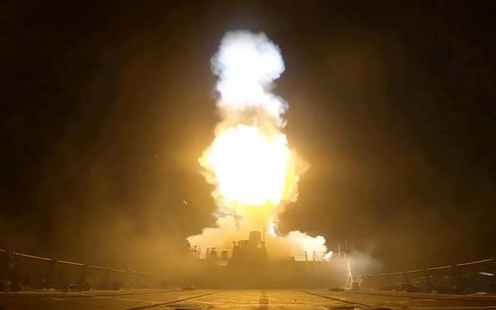  Strait of Hormuz Tensions Escalate After 140 US Strikes