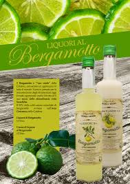 Il bergamotto è un agrume dall'aroma inconfondibile tipico dell'entroterra con esso si realizza la crema di liquore al bergamotto che viene prodotta utilizzando le scorze dei. Crema Di Liquore Al Bergamotto Agriturismo Di Petru I Ntoni