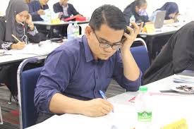 It borders selangor on the north, pahang in the east, and melaka and johor to the south. Mpi Anjur Bengkel Penulisan Rencana Dan Naratif Berkesan