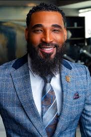 Erik Dennis's Instagram, Twitter & Facebook