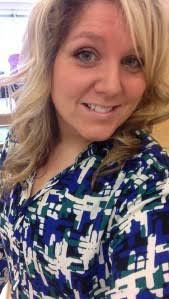 Mandi Mitchell's Instagram, Twitter & Facebook