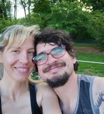 Beautiful Dr. Emily Thomas with her husband 😊💕 #DrEmily #DVM