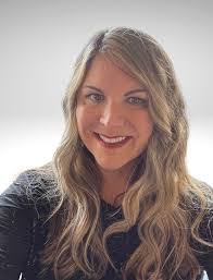 Renee Gates's Instagram, Twitter & Facebook