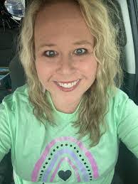 Sonya Burkett's Instagram, Twitter & Facebook