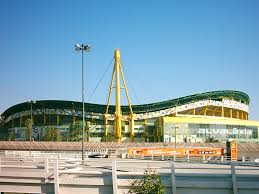 The stadium was able to hold 52,411 people. Estadio Jose Alvalade