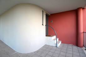 Es befindet sich in einem von den architekten le corbusier und pierre jeanneret entworfenen doppelhaus in der weißenhofsiedlung. Massarbeit Der Moderne Stuttgart Deutschland The Link Stadt Land Architektur