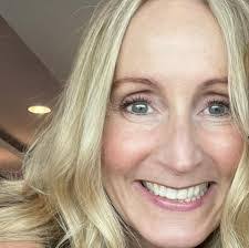 Sheryl Schubert's Instagram, Twitter & Facebook