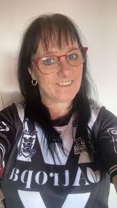 My heart so big, I help people even when I need help. 💔