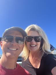 What are good hair salons in the area for short hair?