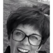 Caroline Specht's Instagram, Twitter & Facebook