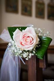Wedding With Wildflowers Easy Set Ups With Charm A Nozze Con I Fiori Di Campo Allestimenti Wedding Flower Arrangements Wedding Flowers Wedding Bouquets