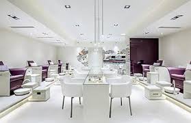 Whether you have recently moved and need someone new to work on your nails or are simply looking for a new salon in the area, we're happy to give you the scoop on which salons offer the best services at the best price. Locations The Nail Spa