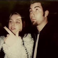 Dixie Schroeder's Instagram, Twitter & Facebook