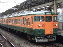 静岡s6編成のクハ115 615 中央東線用サハ115 9を先頭車改造しクハ115になった車両 tren locomotora estacionamiento