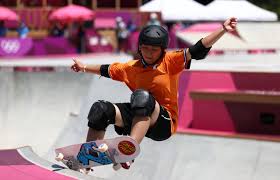 Isadora pacheco, que tinha errado as três primeiras voltas, acertou a linha na última murilo peres foi soberano no skate brasileiro em 2019. 28olshrend2wem