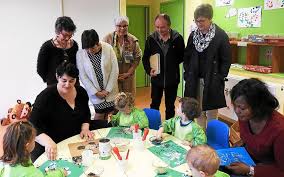 Loustic-Bian. Une halte à l'école publique
