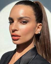 Hung Vanngo On Instagram Emrata X Kerastase Official Emmajademorrison Jennifer Yepez Hungvann Emily Ratajkowski Produk Makeup Rias Rambut