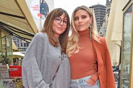 Sophia thomalla hatte weder erfahrung mit schotter noch mit apps. Simone Thomalla Sie Hatte Sophia Thomalla Gern Zweimal Gala De