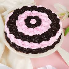 Write your name on cake for girlfriend birthday images and wish happy birthday to your lovers and loved ones in some special way. Birthday Cakes For Girlfriend Online Happy Birthday Cake Ideas For Girlfriend Floweraura