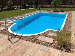 Polypropylen Becken Mit Romischer Treppe Schwimmbad Bauen Schwimmbecken Pool