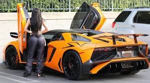 Kylie Jenner - Lamborghini Aventador SV