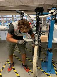 Beste klanten, onze winkel zal vanaf maandag gesloten zijn. Decathlon Donne Une Seconde Vie A Votre Velo Pub