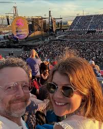 Tim Jones (@timleejones) • Instagram photos and videos