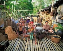The presence of their tribal identity and heritage still remain. The Culture Lifestyle Sarawak Ethnic Groups By Tnt Synaesthesia