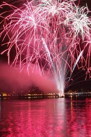 Fireworks By Gemma Bashford Fireworks Fireworks Art New Years Eve Fireworks
