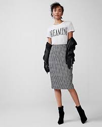 Black And White Plaid Pencil Skirt A High Waisted Pencil Skirt That Makes The Move From Morning Meeting To After Work Cocktai Plaid Pencil Skirt Womens Pencil Skirts Pencil Skirt White