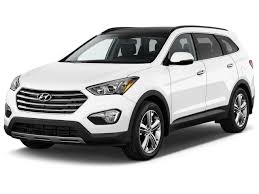 It combines excellent road manners with a spacious and pleasant interior that would be equally useful transporting kids or colleagues. 2015 Hyundai Santa Fe Review Ratings Specs Prices And Photos The Car Connection