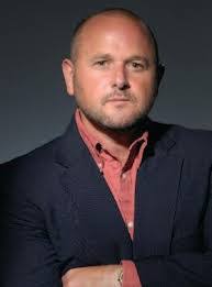 Nicole Vari's Instagram, Twitter & Facebook