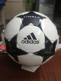 Trova una vasta selezione di pallone finale champions a prezzi vantaggiosi su ebay. Adidas Champion Finale Black Star Ball Official Match Ball Fifa Approved Re Black Star Fifa Ball