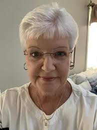 Klorane shampoo with no artificial dyes