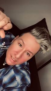 Embracing Loyalty Amidst Window Shopping Trends