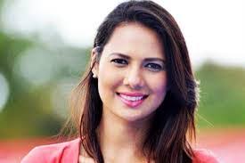 Rochelle Roy's Instagram, Twitter & Facebook