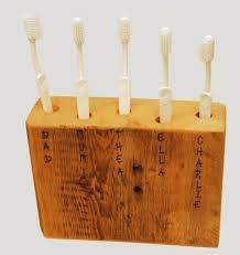 Trust me when i say they'll love it. Top 15 Diy Toothbrush Holders Domesblissity