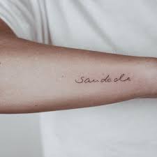 Tattoo studio in barcelona, spain. á´˜ÉªÉ´á´›á´‡Ê€á´‡sá´› á´á´€Ê€á´„Éªá´€ ÊŸá´á´˜á´‡s Portuguese Tattoo Tattoos Word Tattoos