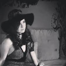 She was previously married to peter brandhuber and daniel ramsbott. Susanna Wellenbrink Susannaundmia Twitter