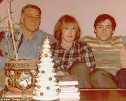 Kevin took his mother kathleen spacey to a couple of red carpet event before she died in 2003. Abusive Childhood Turned Kevin Spacey Into A Monster Express Digest