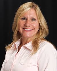 Leslie Wrobel's Instagram, Twitter & Facebook