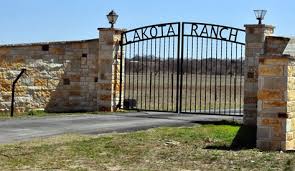 If you have a farm driveway entrance, it makes sense to ensure you get an entry that looks good. Automatic Gate Systems Amazing Gates