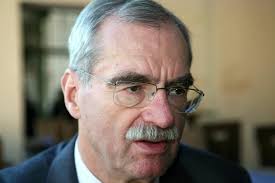 Dubrovački - ANDRIJA HEBRANG OTVORENO O RAKU: Ne bojim se umrijeti, a nije  me strah ni tumora, to je moj podstanar. Vodeći HDZ-ovci me uopće nisu  pitali kako sam