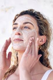 Alexandra Wagner's Instagram, Twitter & Facebook